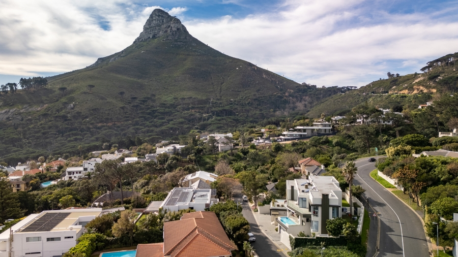 To Let 4 Bedroom Property for Rent in Camps Bay Western Cape